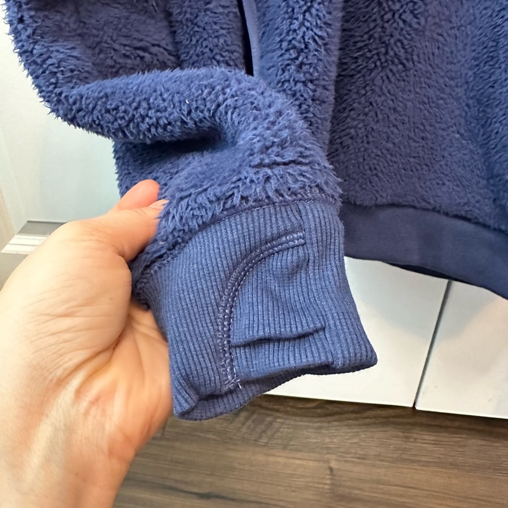 Athleta Girl ‘So Snug Sherpa Hoodie 2.0’ in Blue (Size L/12) - Picture 4 of 6